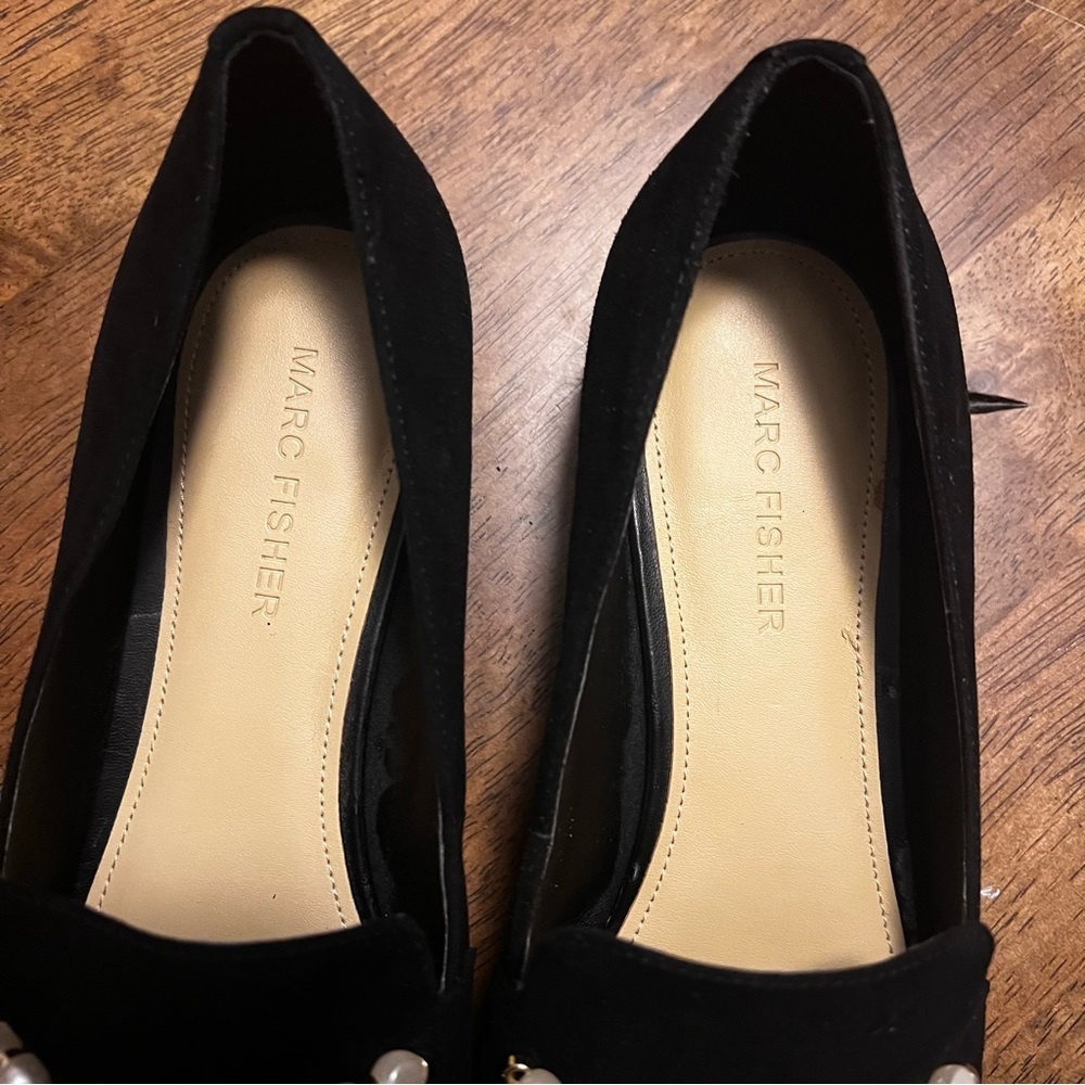 Marc Fisher Kneel Velvet Faux Pearl Point Loafer 7.5 - Picture 3 of 13